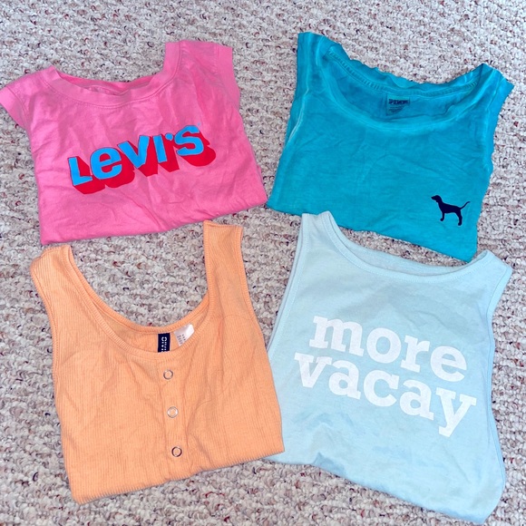 Crop tank bundle - Picture 1 of 5